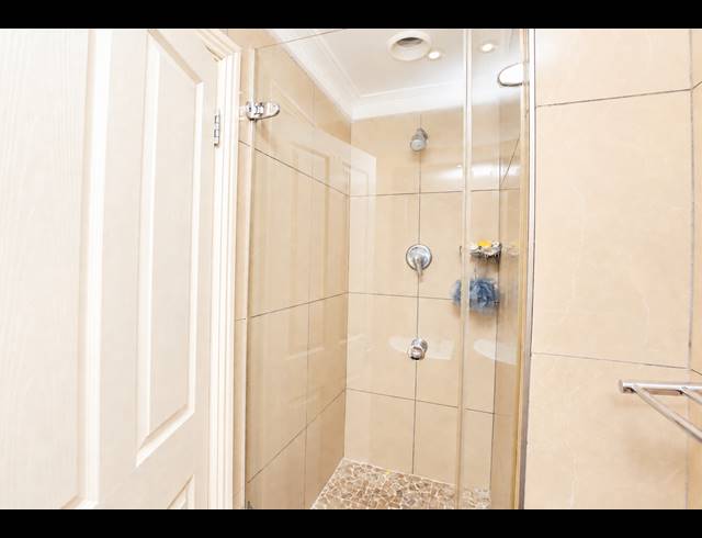 2 BEDROOM APARTMENT FOR SALE IN POINT WATERFRONT